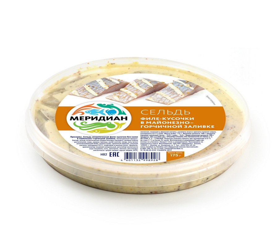 Herring fillet pieces in mayonnaise and mustard dressing